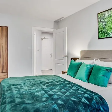Apartment Stylish And Bright 1 Bedroom Flat In *