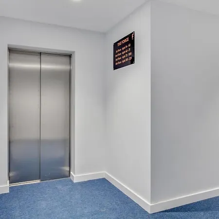 Stylish And Bright 1 Bedroom Flat In Birmingham