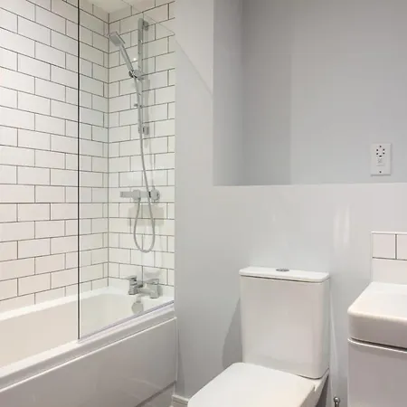Stylish And Bright 1 Bedroom Flat In * Birmingham